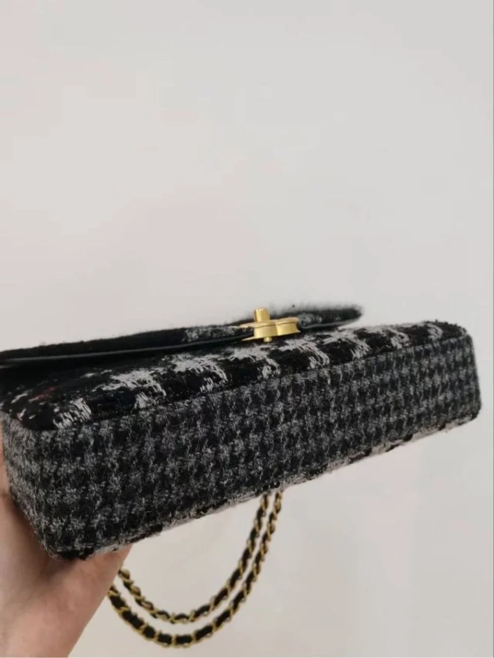 Chanel Tweed Classic Flap Chain Handbag